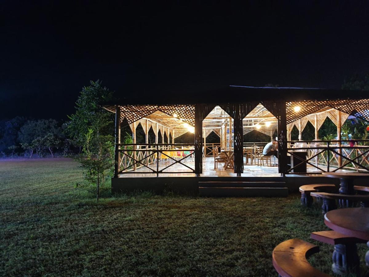 Modhera Sunrise Resort - Tents Bhungas Jungle Restaurants & Candlelight Dining Kalri Kültér fotó