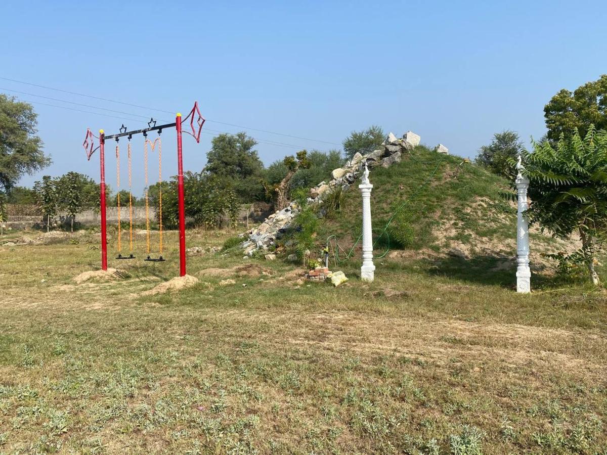 Modhera Sunrise Resort - Tents Bhungas Jungle Restaurants & Candlelight Dining Kalri Kültér fotó