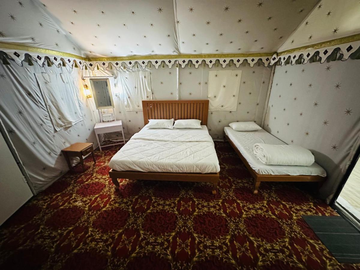 Modhera Sunrise Resort - Tents Bhungas Jungle Restaurants & Candlelight Dining Kalri Kültér fotó