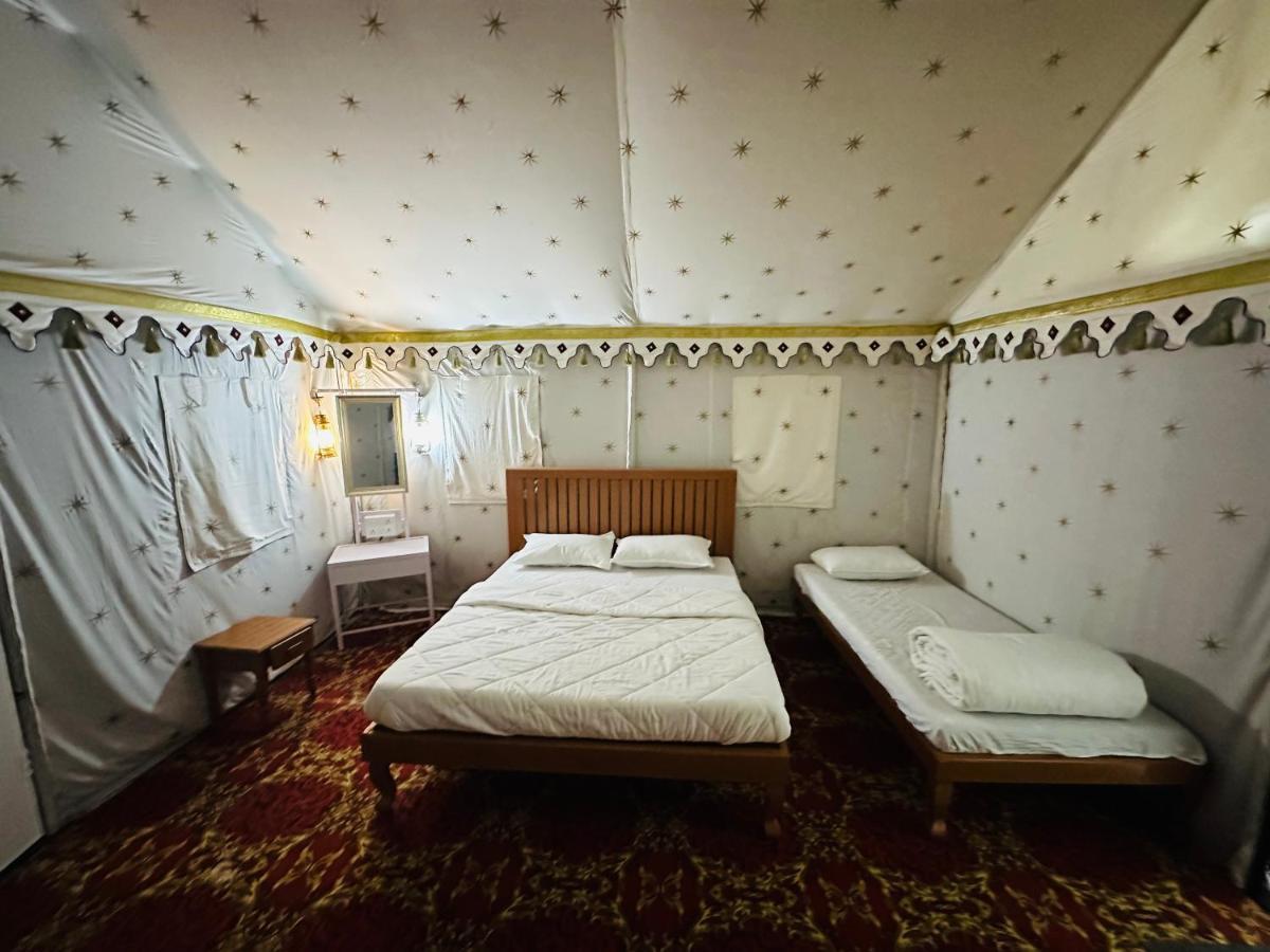 Modhera Sunrise Resort - Tents Bhungas Jungle Restaurants & Candlelight Dining Kalri Kültér fotó